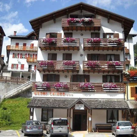 Chiara- Alleghe